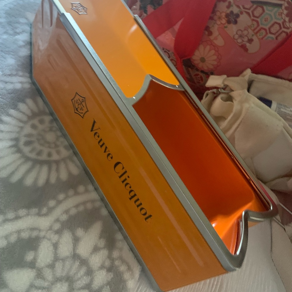 Veuve clicquot collectible
